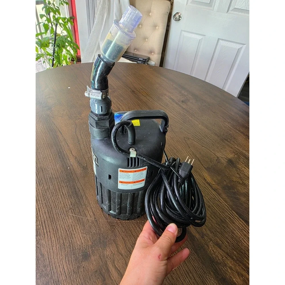 Everbilt Waterfall Submersible Utility Pump 1/2HP SUP80-HD - Used
